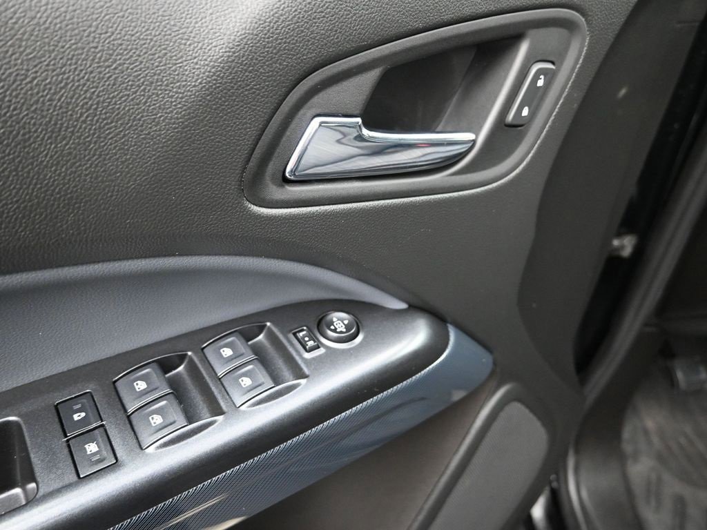 Certified 2021 Chevrolet Colorado Z71 w/ Z71 Midnight Edition image 11