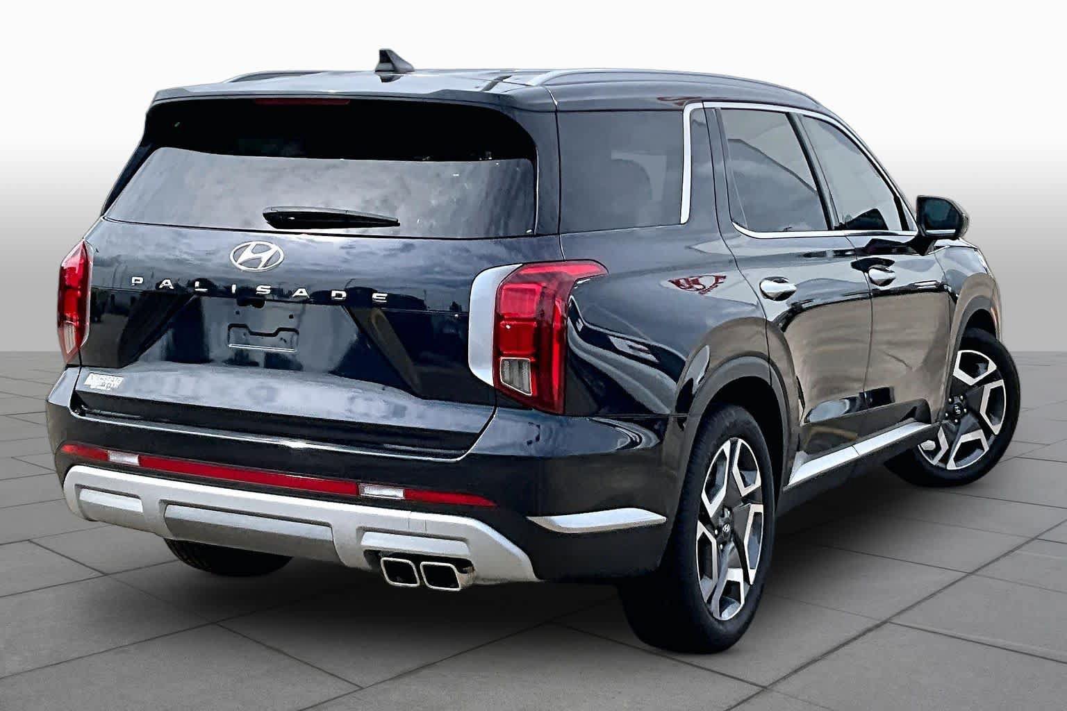 Used 2024 Hyundai Palisade SEL FWD image 12