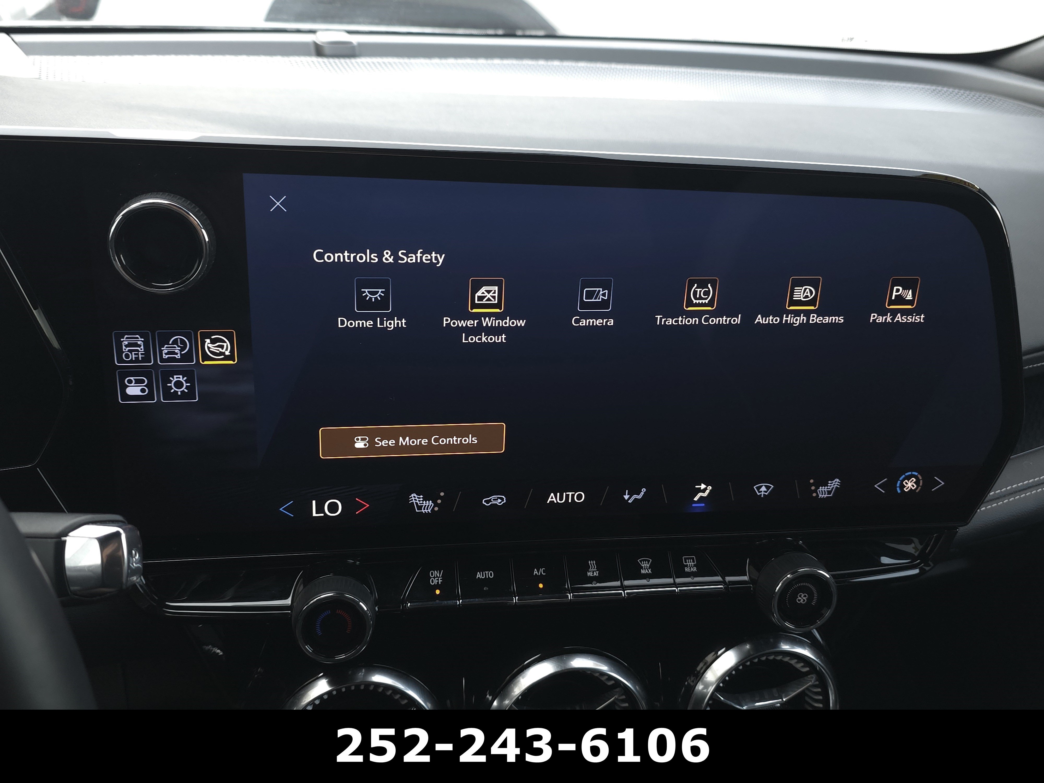 Used 2025 Chevrolet Blazer EV LT AWD/4WD image 20