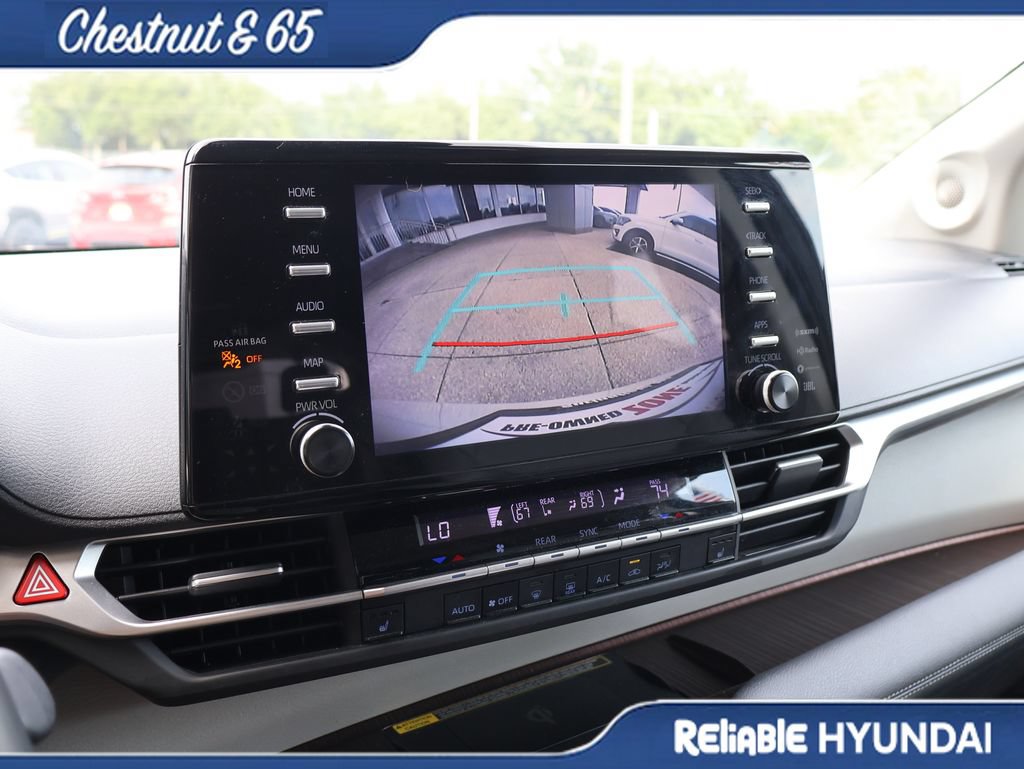 Used 2022 Toyota Sienna XLE w/ XLE Plus Package FWD image 35
