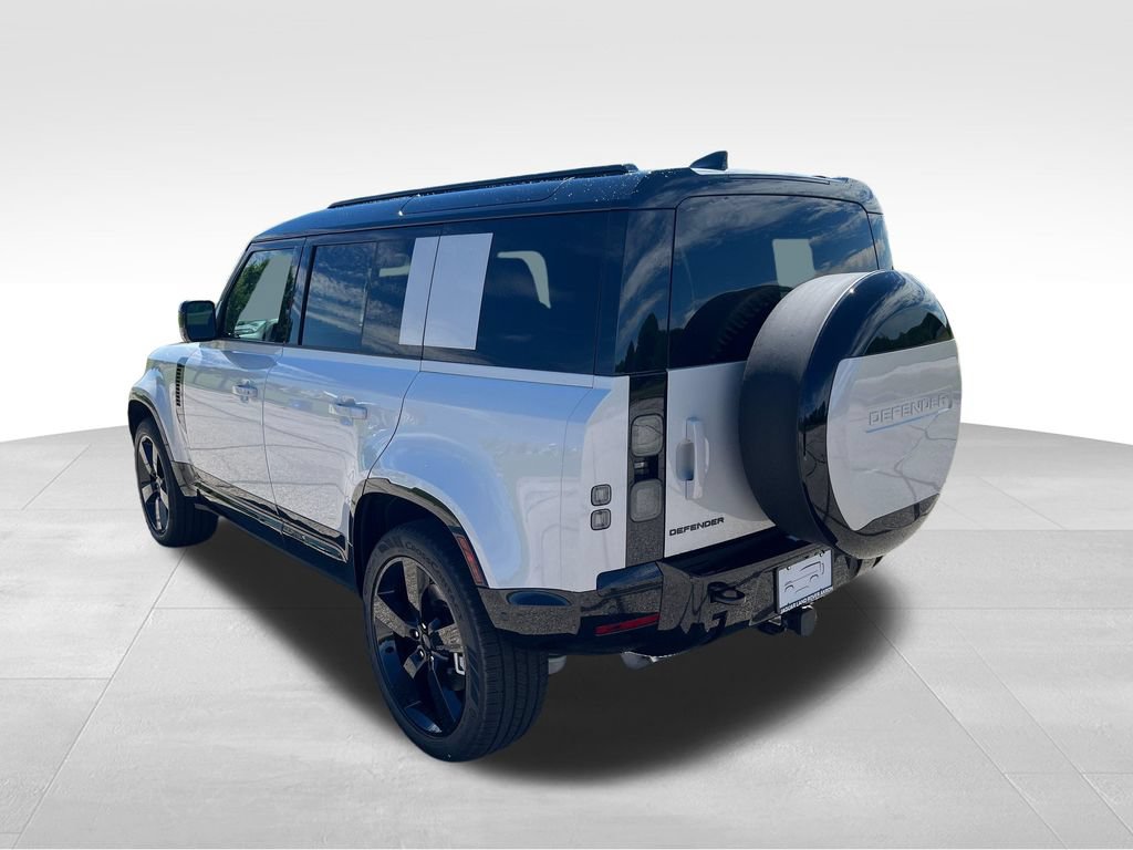 New 2026 Land Rover Defender 110 X-Dynamic SE AWD/4WD image 3