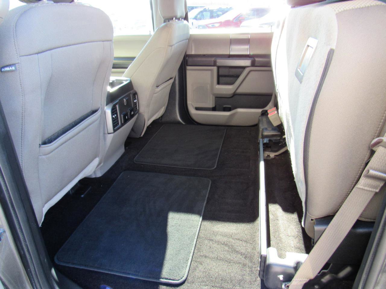 Used 2018 Ford F150 XLT w/ Equipment Group 302A Luxury image 30