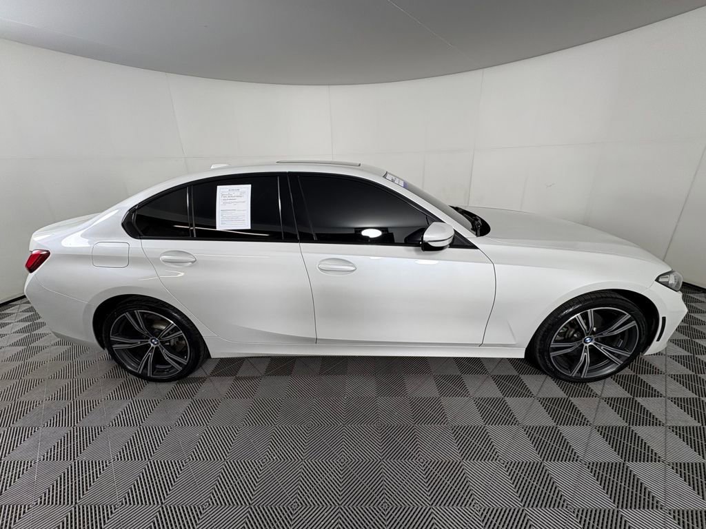Used 2023 BMW 330i xDrive 330i xDrive w/ Premium Package image 8