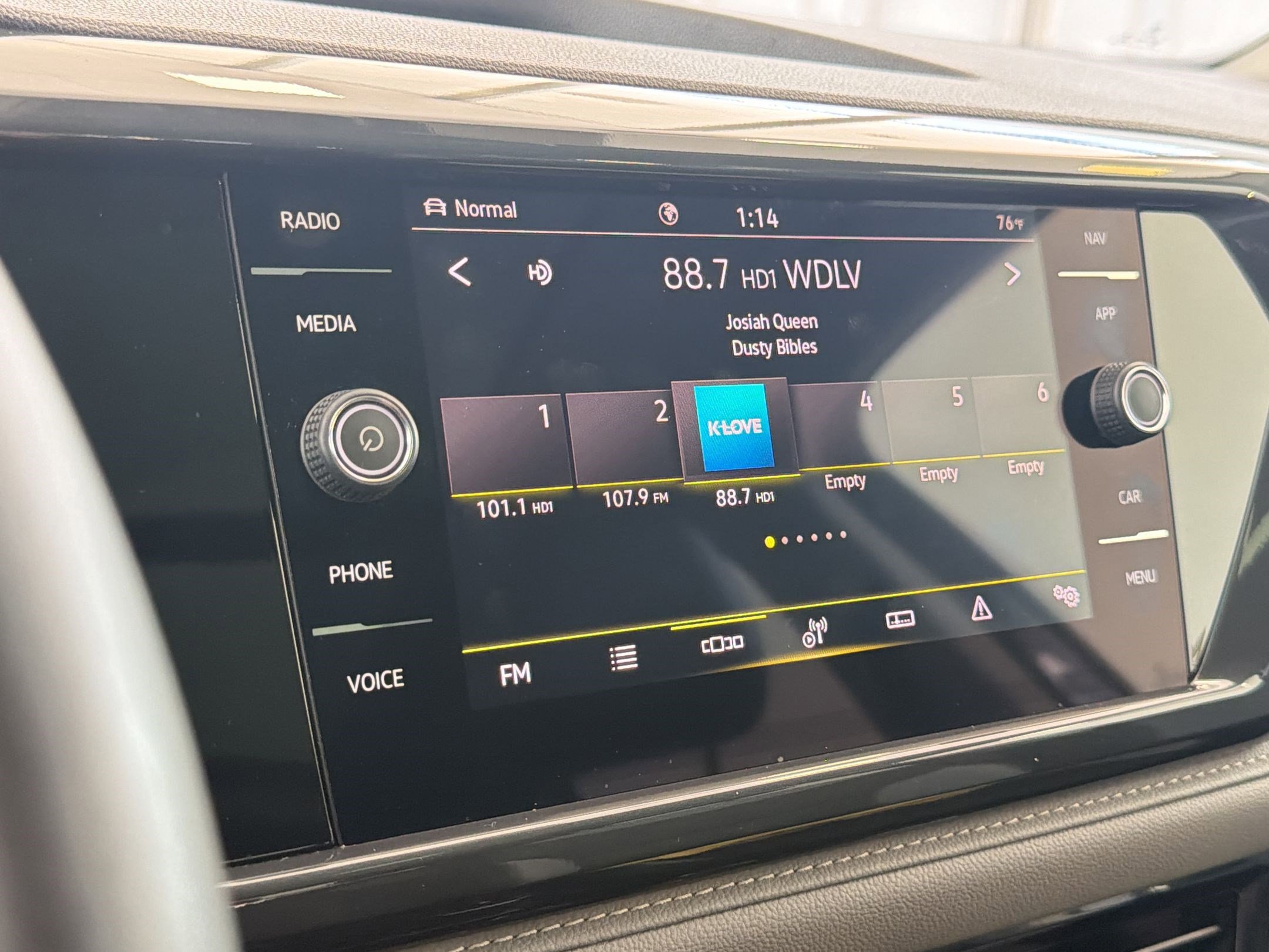 Certified 2023 Volkswagen Taos SEL AWD/4WD image 24