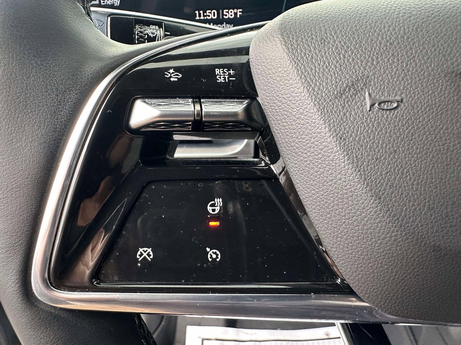 Certified 2024 Cadillac Lyriq Luxury image 19