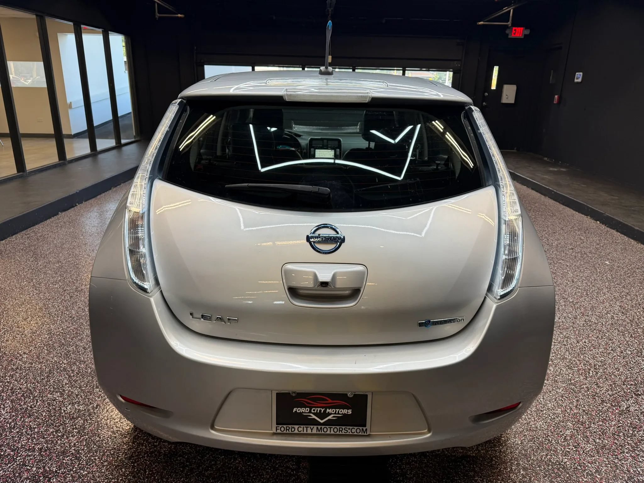 Used 2014 Nissan Leaf SL w/ Premium Package FWD image 7