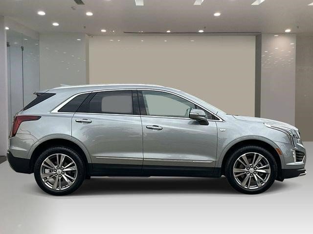 Certified 2025 Cadillac XT5 Premium Luxury w/ LPO, Floor Liner Package AWD/4WD image 6