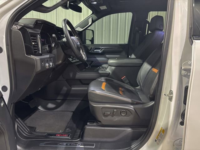 Used 2025 GMC Sierra 2500 AT4 w/ AT4 Preferred Package image 11