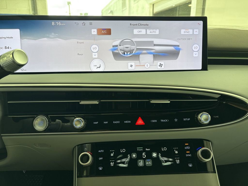 New 2026 Genesis GV70 2.5T Advanced AWD/4WD image 17