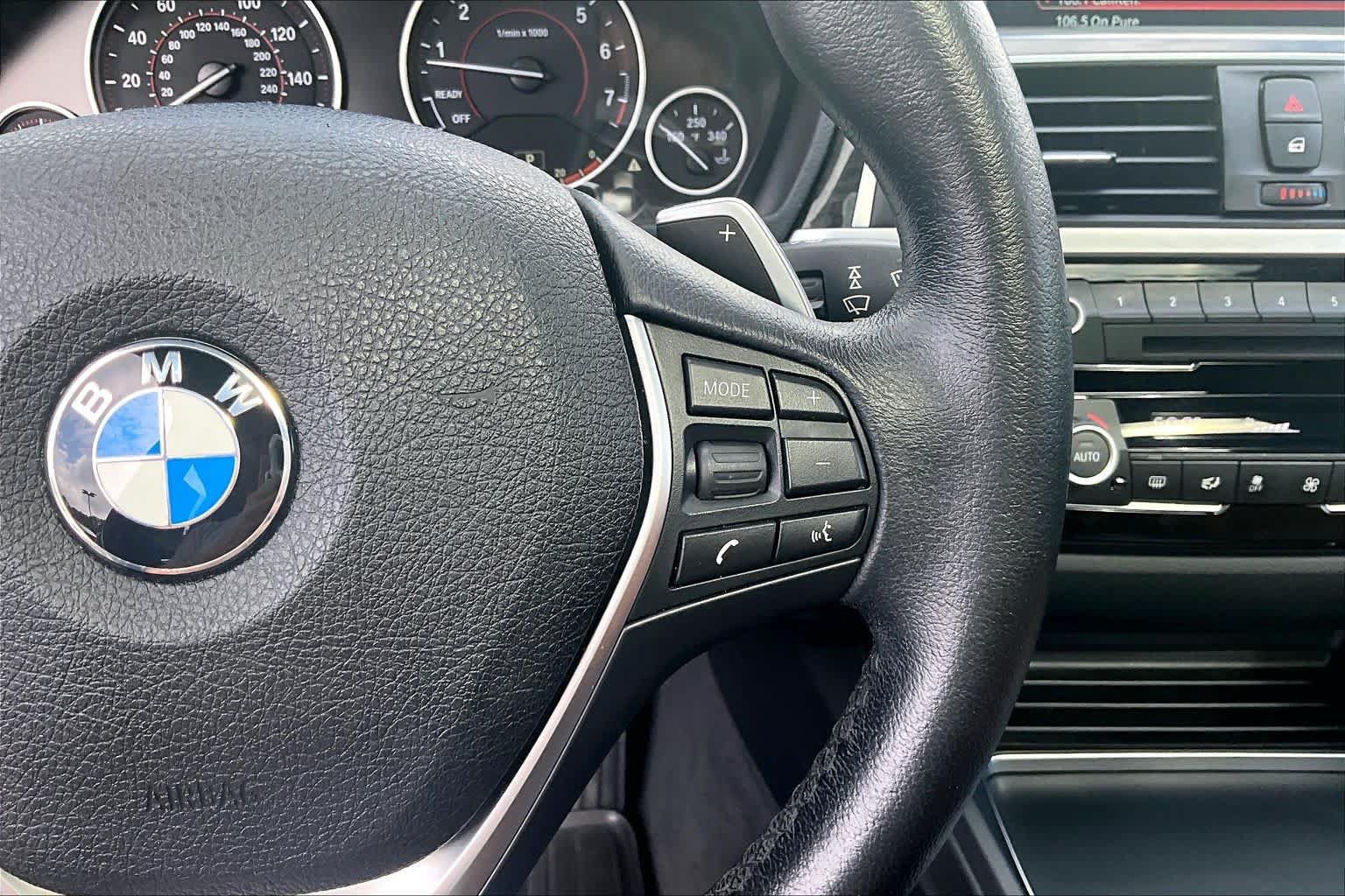 Used 2016 BMW 328i Sedan RWD image 25