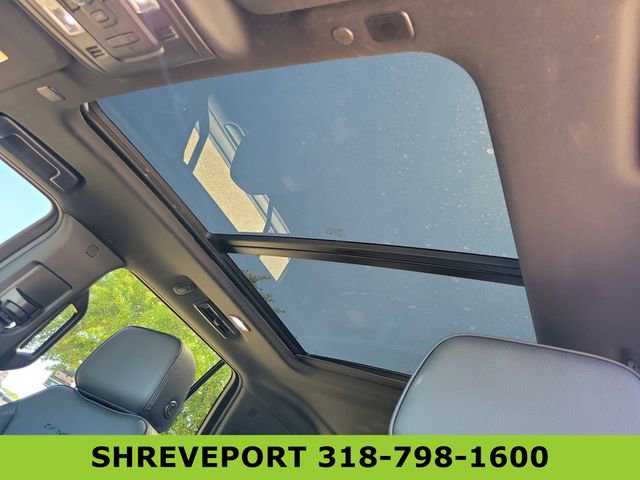 Used 2024 GMC Yukon Denali RWD image 15