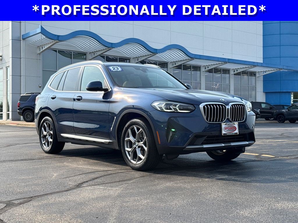 Used 2023 BMW X3 xDrive30i w/ Premium Package AWD/4WD image 3