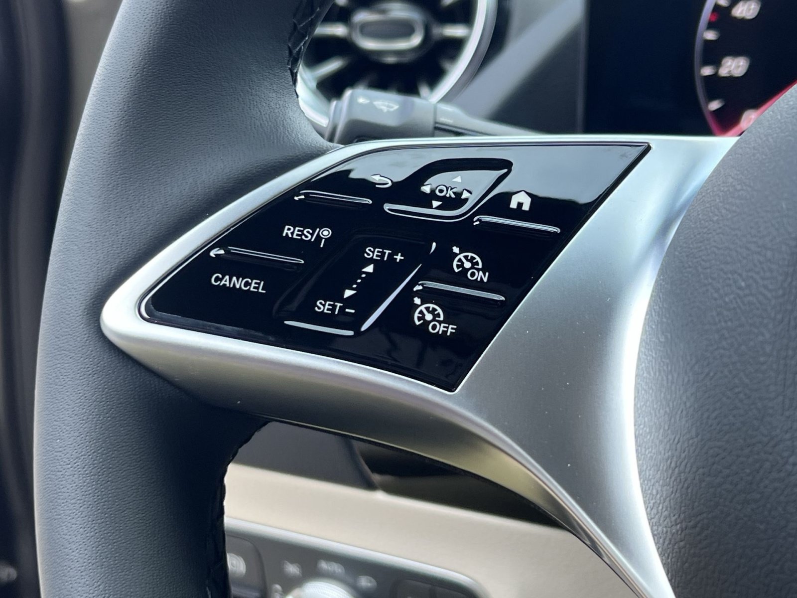 New 2026 Mercedes-Benz GLA 250 4MATIC image 36