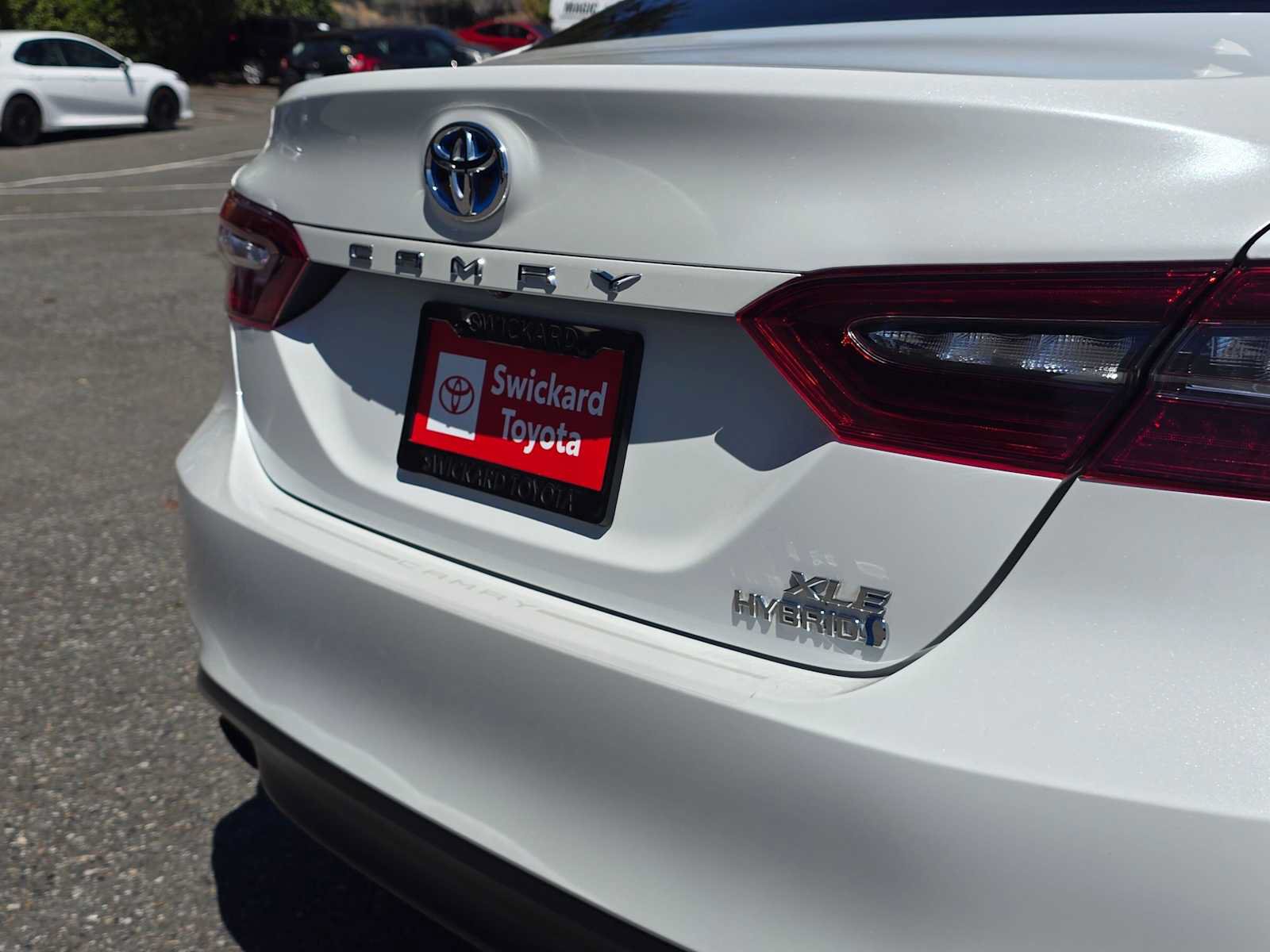 Certified 2021 Toyota Camry XLE FWD image 13