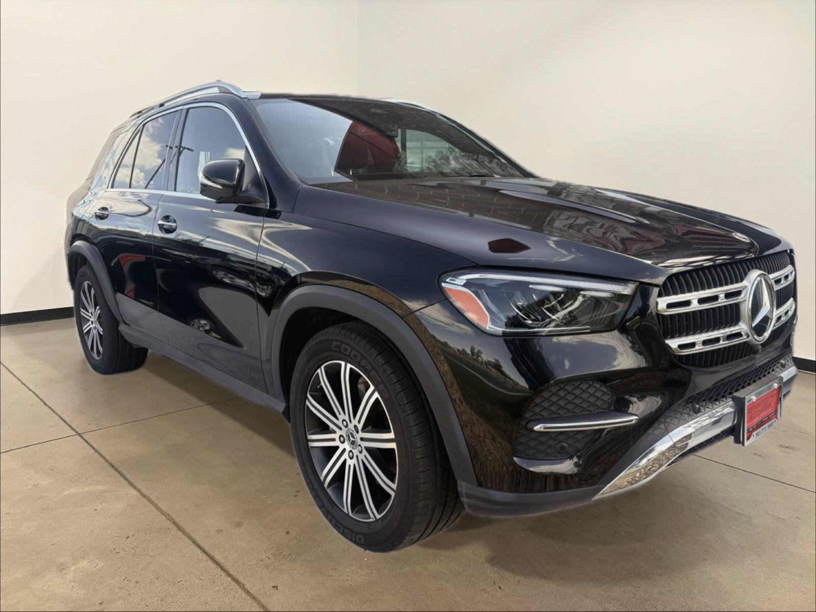 Used 2025 Mercedes-Benz GLE 350 4MATIC image 1