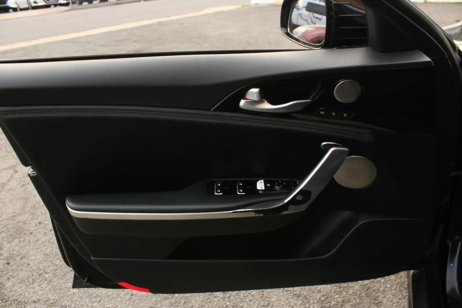 Used 2018 Kia Stinger Premium RWD image 14