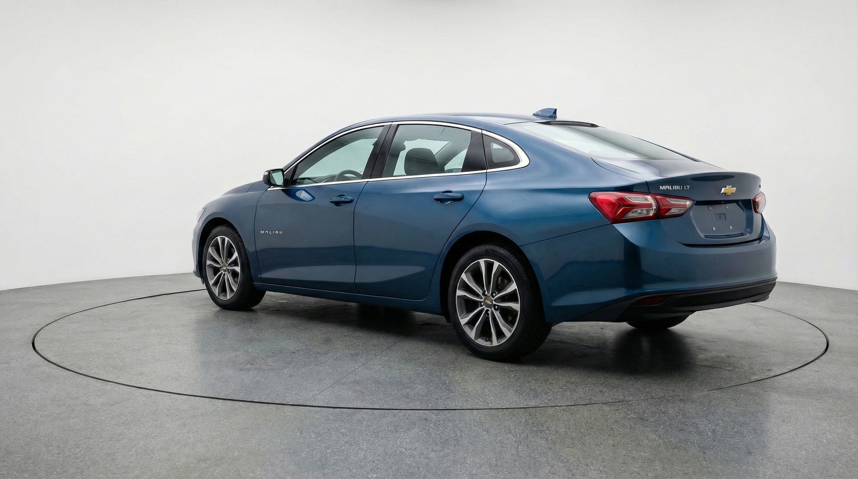 Used 2024 Chevrolet Malibu LT image 6