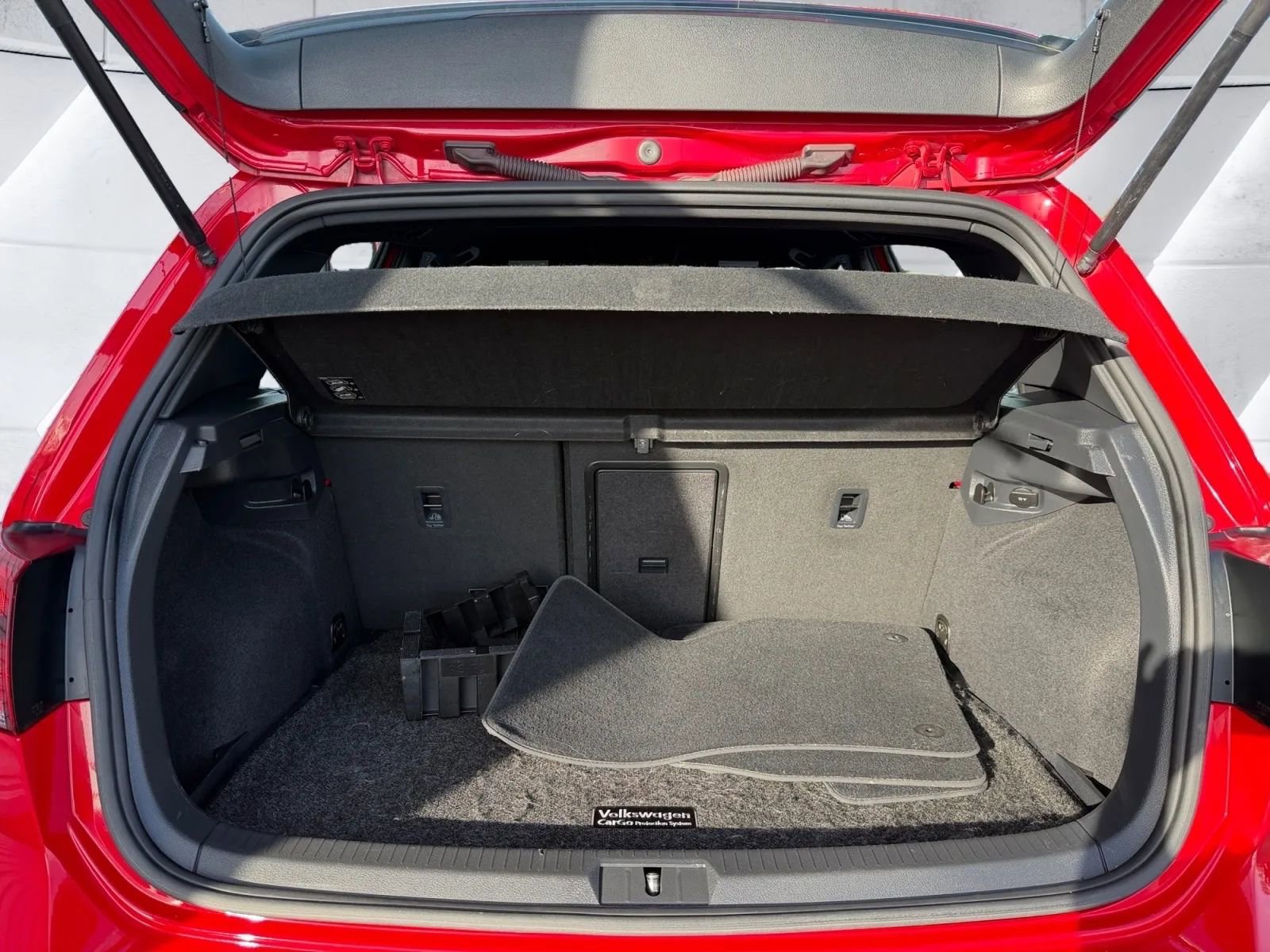 Used 2015 Volkswagen GTI S FWD image 17