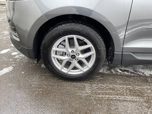 Used 2024 Ford Edge SEL w/ Convenience Package image 26