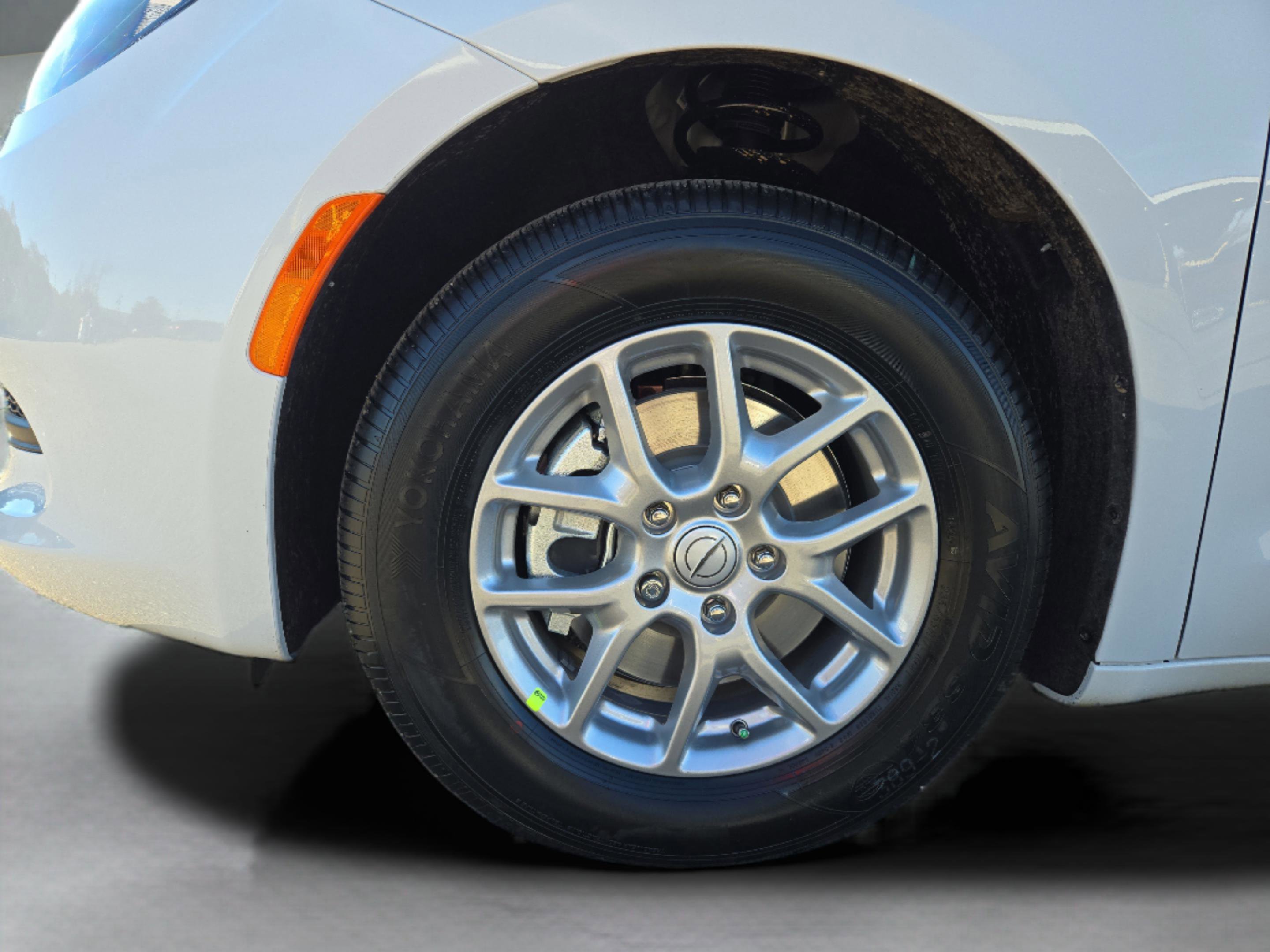 New 2026 Chrysler Voyager LX image 40