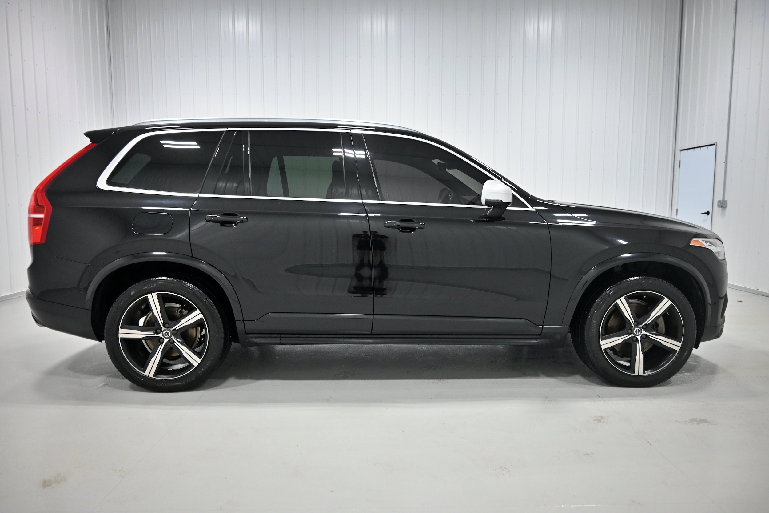 Used 2019 Volvo XC90 T6 R-Design w/ Advanced Package AWD/4WD image 38