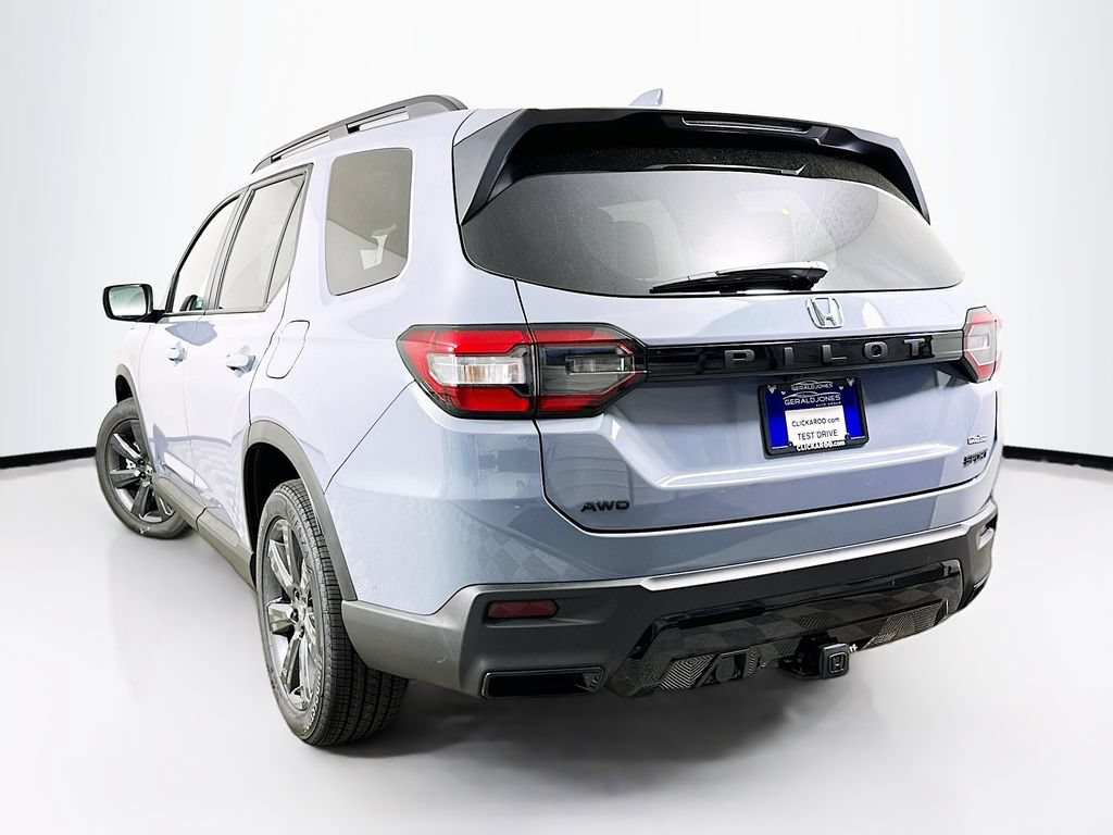Used 2026 Honda Pilot Sport image 6