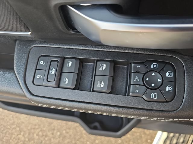 Used 2025 RAM 2500 Big Horn AWD/4WD image 25