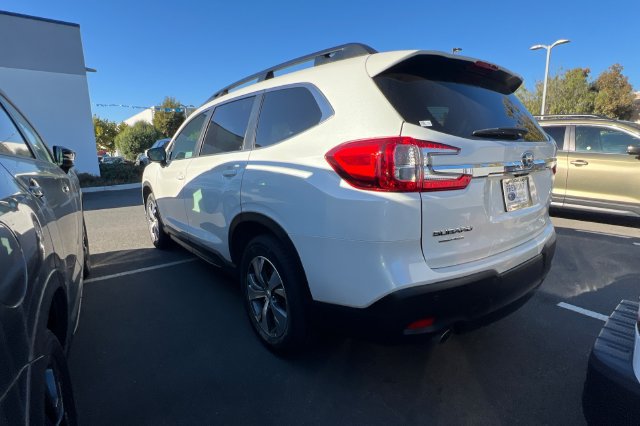 Certified 2025 Subaru Ascent Premium AWD/4WD image 6
