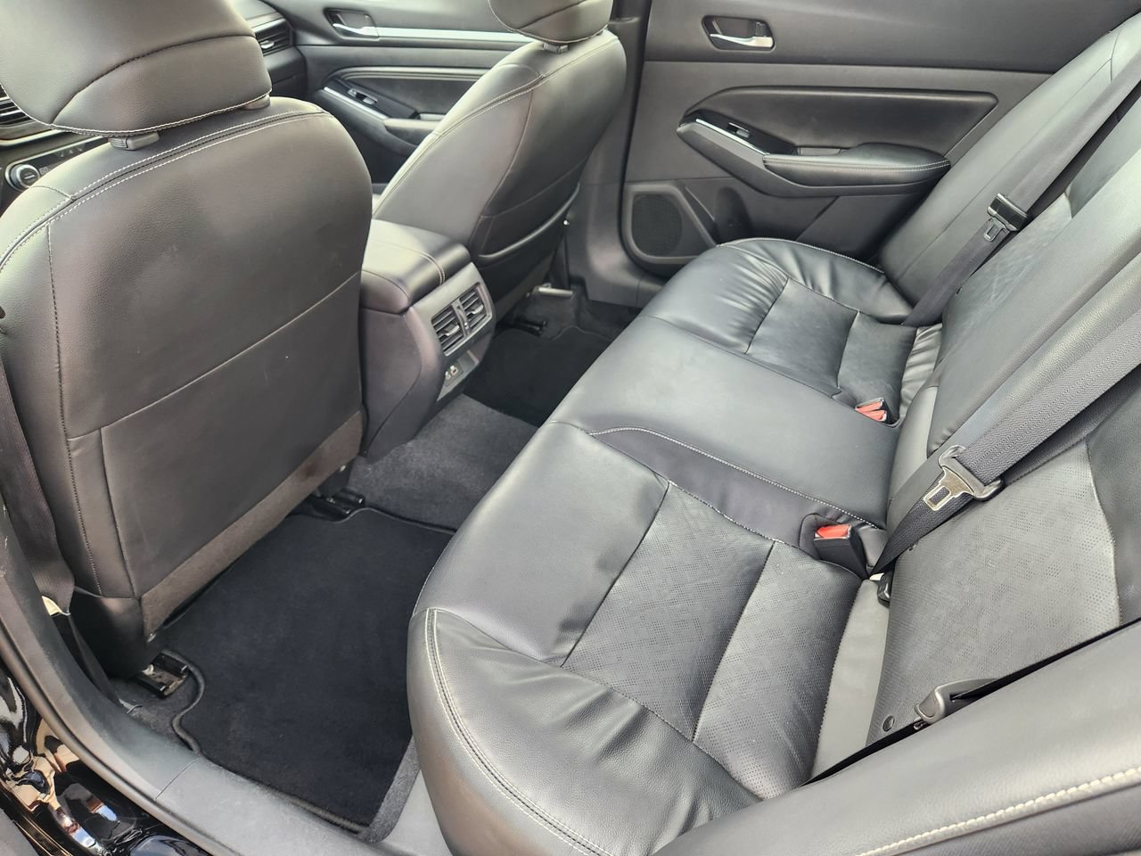 Used 2023 Nissan Altima 2.5 SL FWD image 29