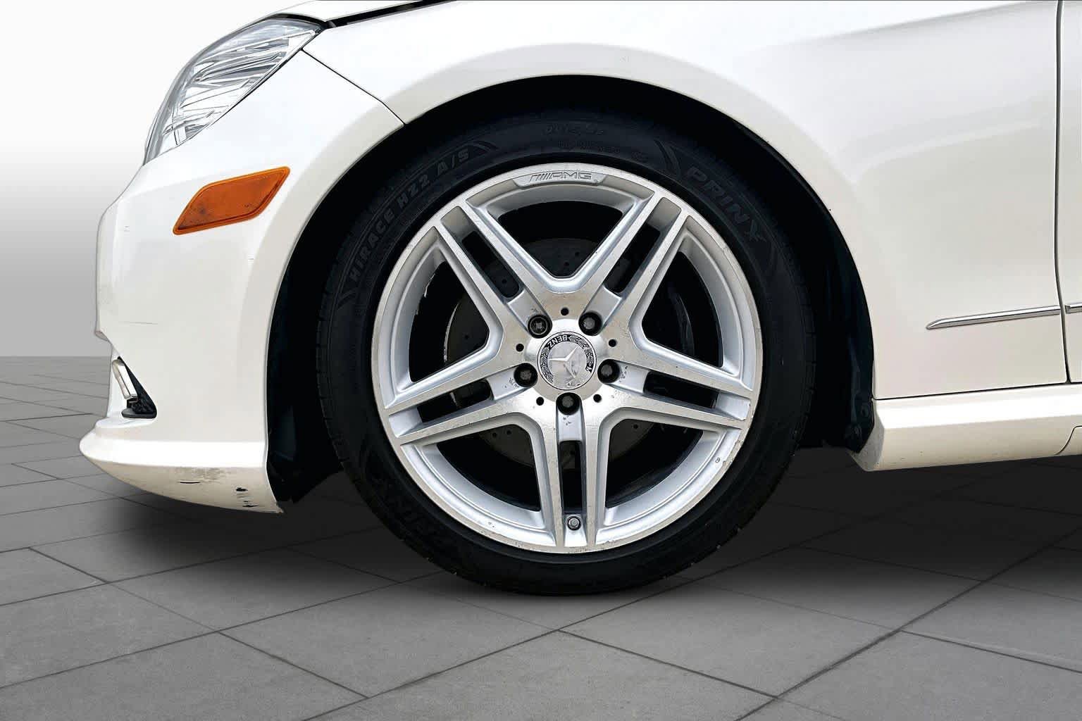 Used 2011 Mercedes-Benz E 350 Sedan image 10