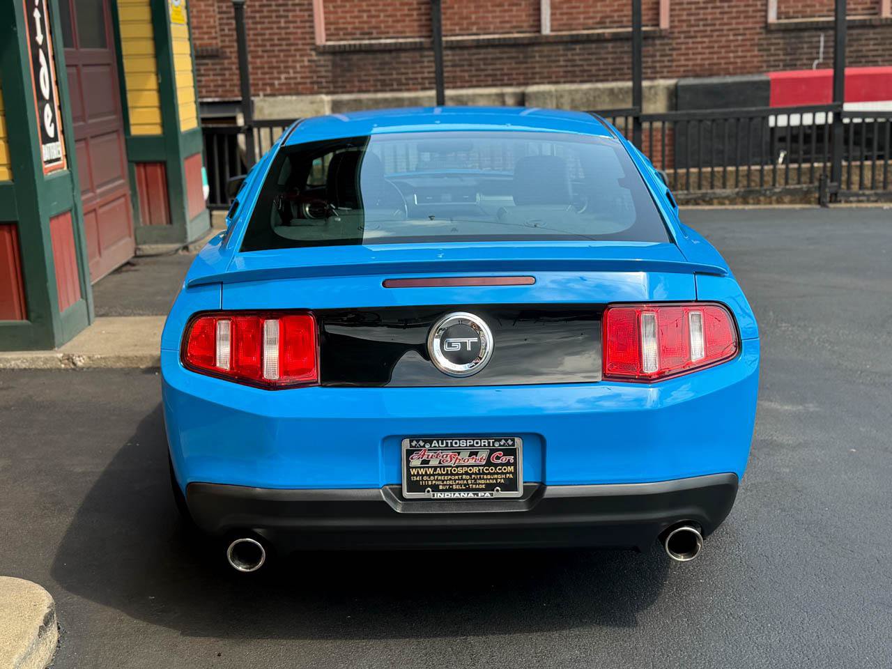 Used 2010 Ford Mustang GT Premium RWD image 7