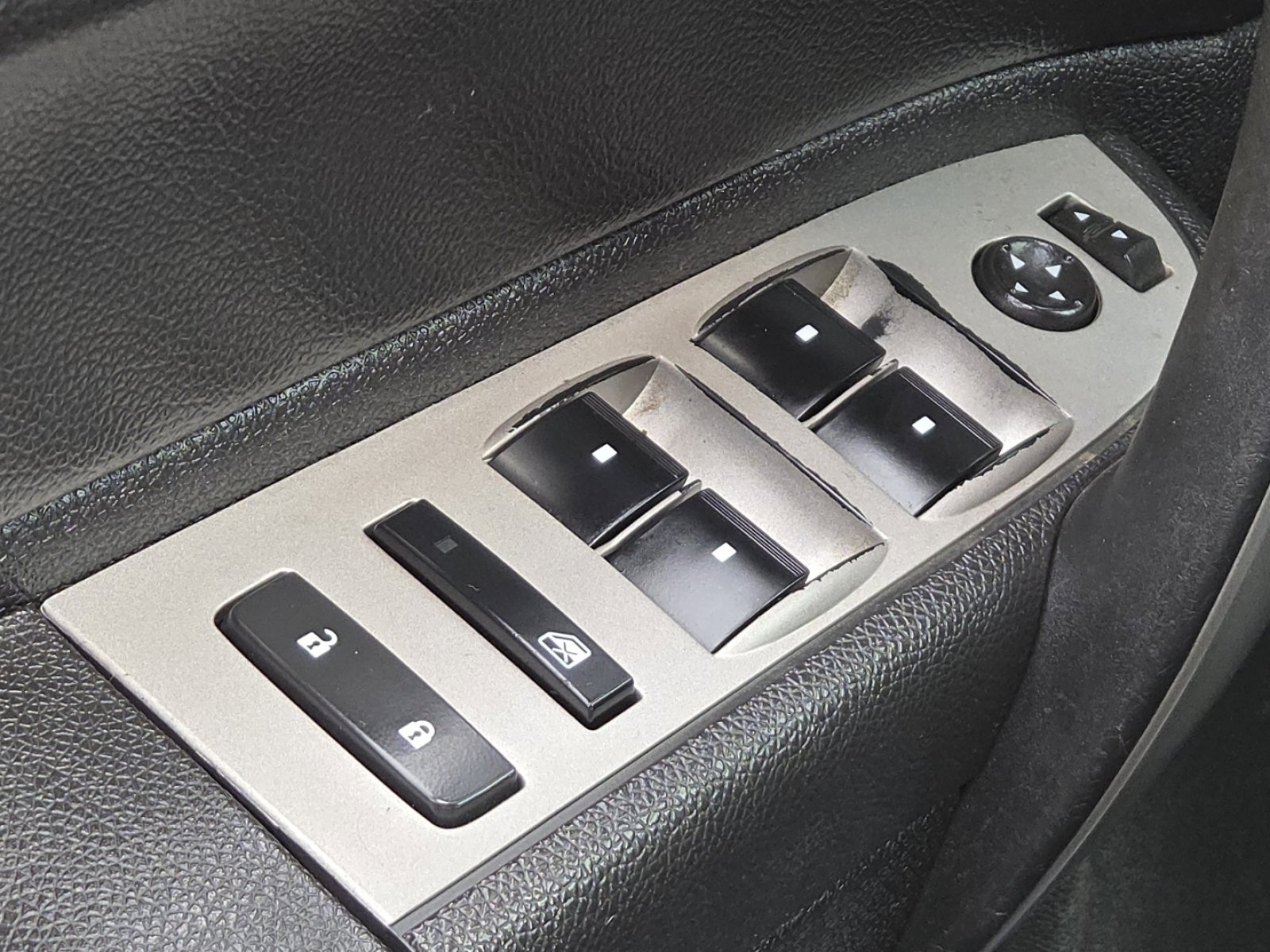 Used 2010 Chevrolet Silverado 1500 LT w/ Power Pack Plus AWD/4WD image 27