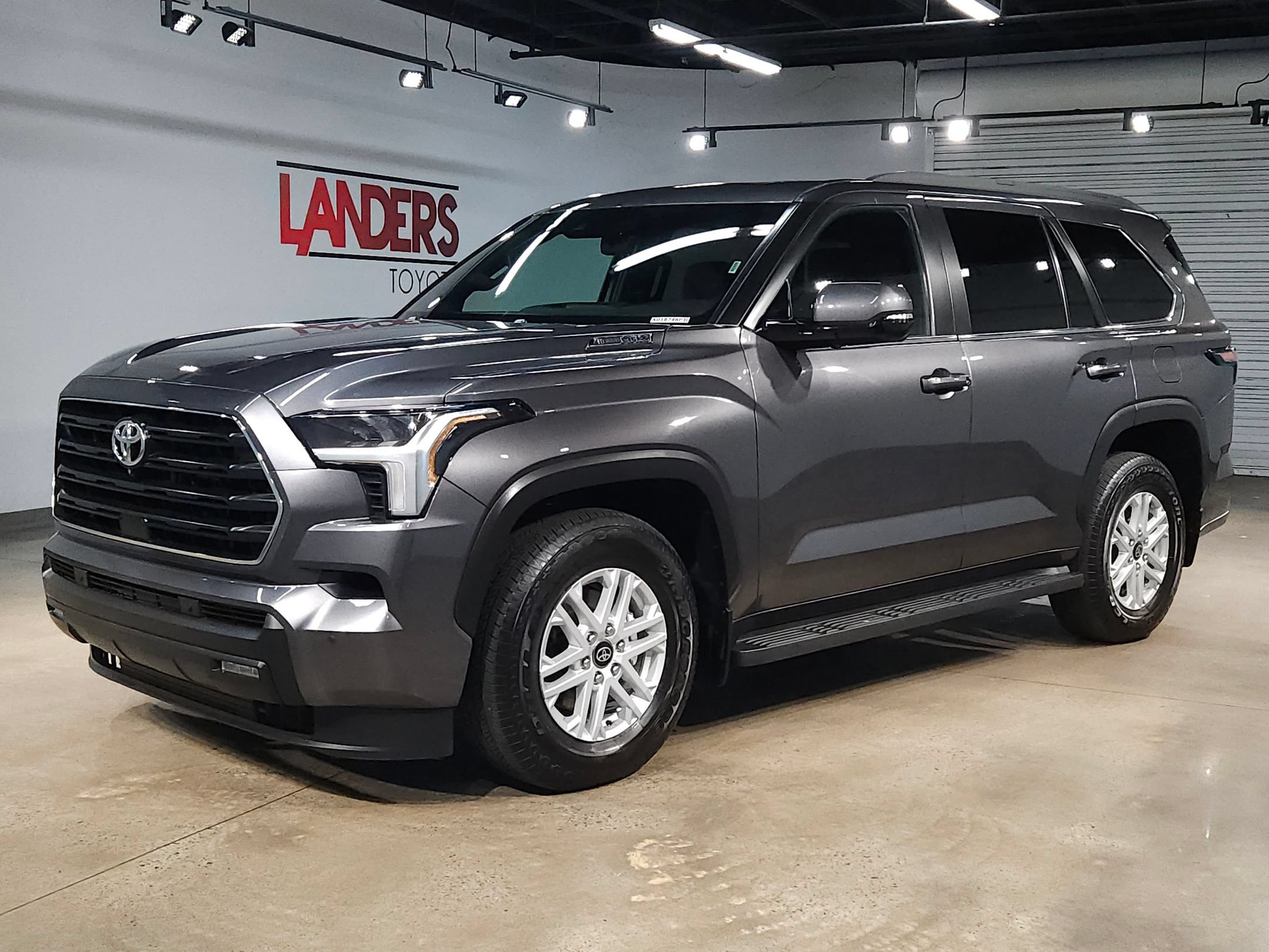 Certified 2025 Toyota Sequoia SR5 AWD/4WD image 3