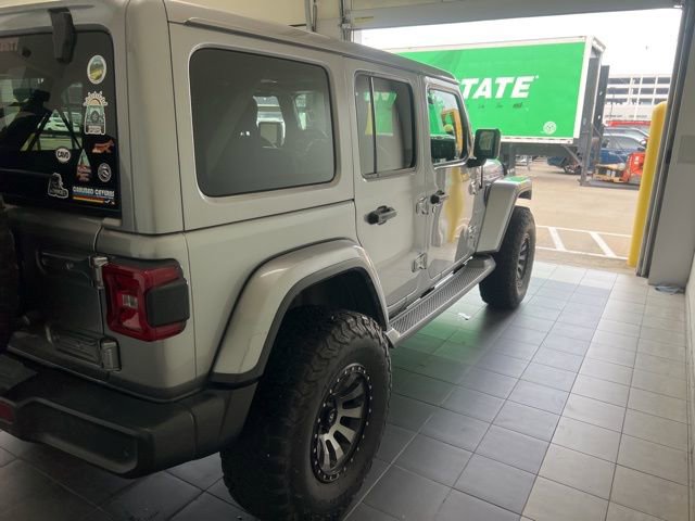 Used 2018 Jeep Wrangler Unlimited Sahara AWD/4WD image 8