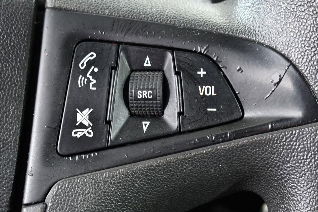 Used 2015 Chevrolet Equinox LS AWD/4WD image 30