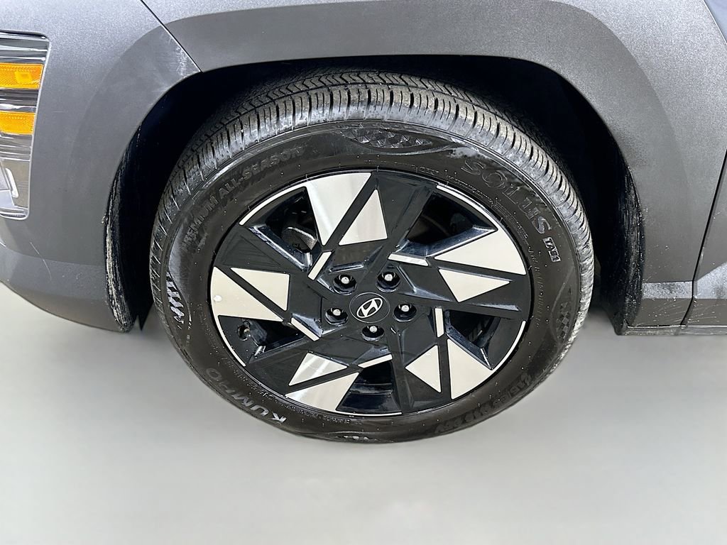 Used 2025 Hyundai Kona SEL FWD image 8