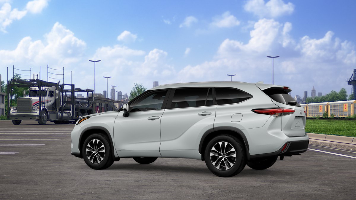 New 2026 Toyota Highlander XLE AWD/4WD image 5