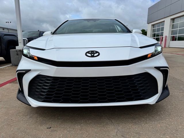 Used 2025 Toyota Camry SE w/ Multimedia Upgrade Package FWD image 9