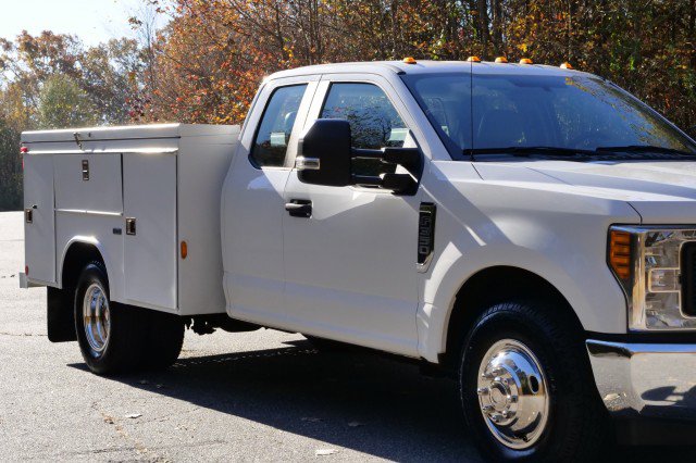 Used 2017 Ford F350 XL w/ Power Equipment Group image 32