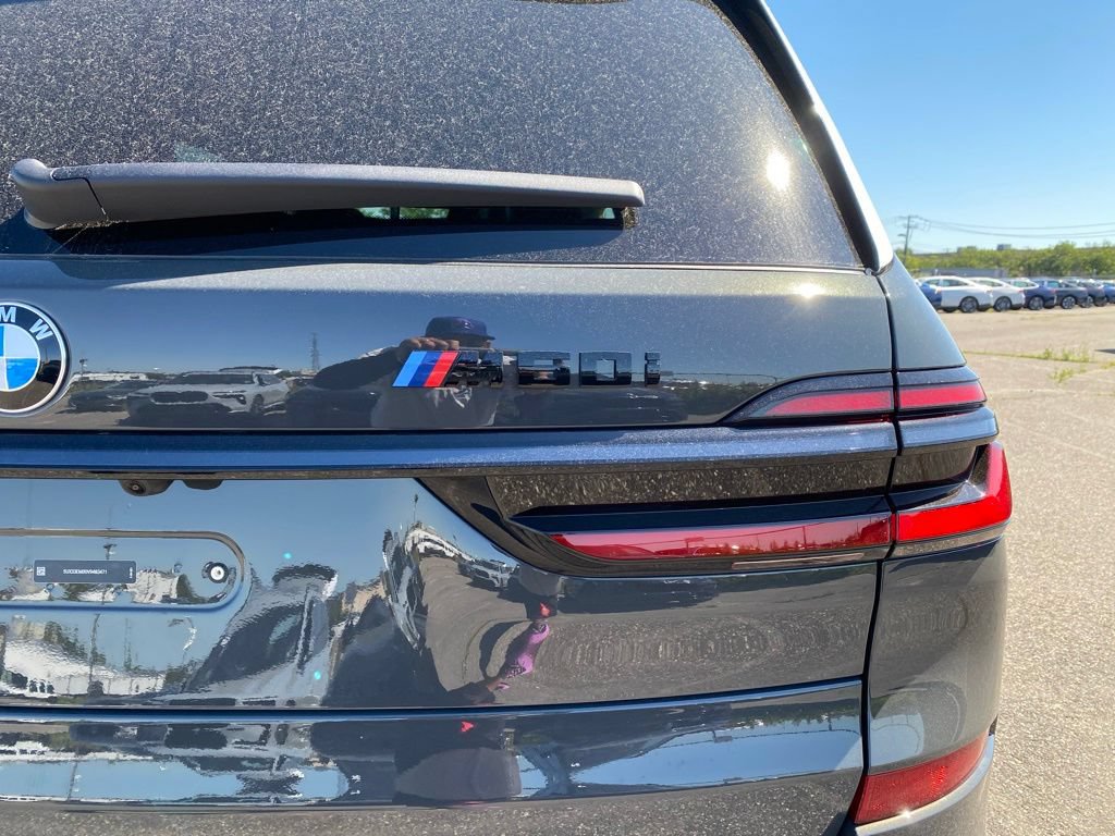 New 2027 BMW X7 M60i w/ Executive Package AWD/4WD image 4