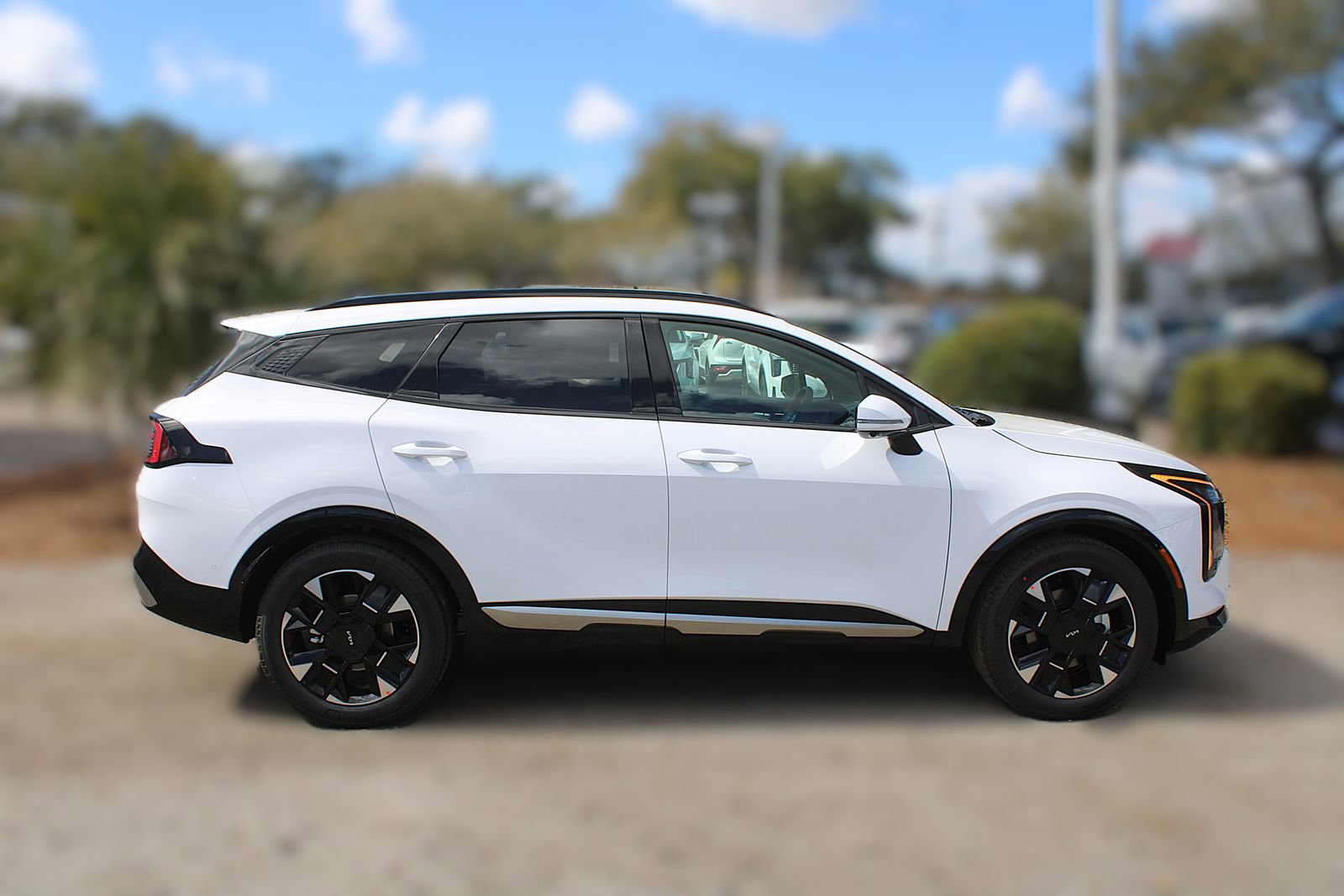 New 2026 Kia Sportage SX image 5