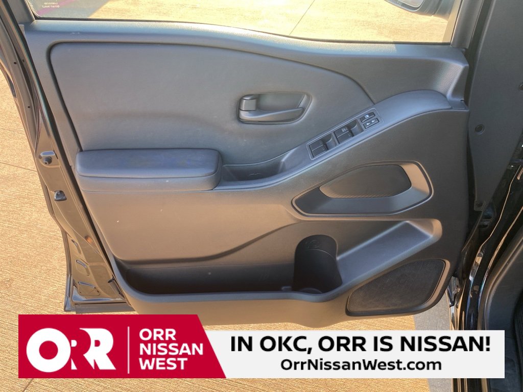 Used 2022 Nissan Frontier S w/ Technology Package image 11