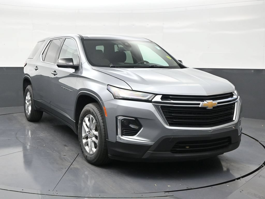 Used 2023 Chevrolet Traverse LS FWD image 7