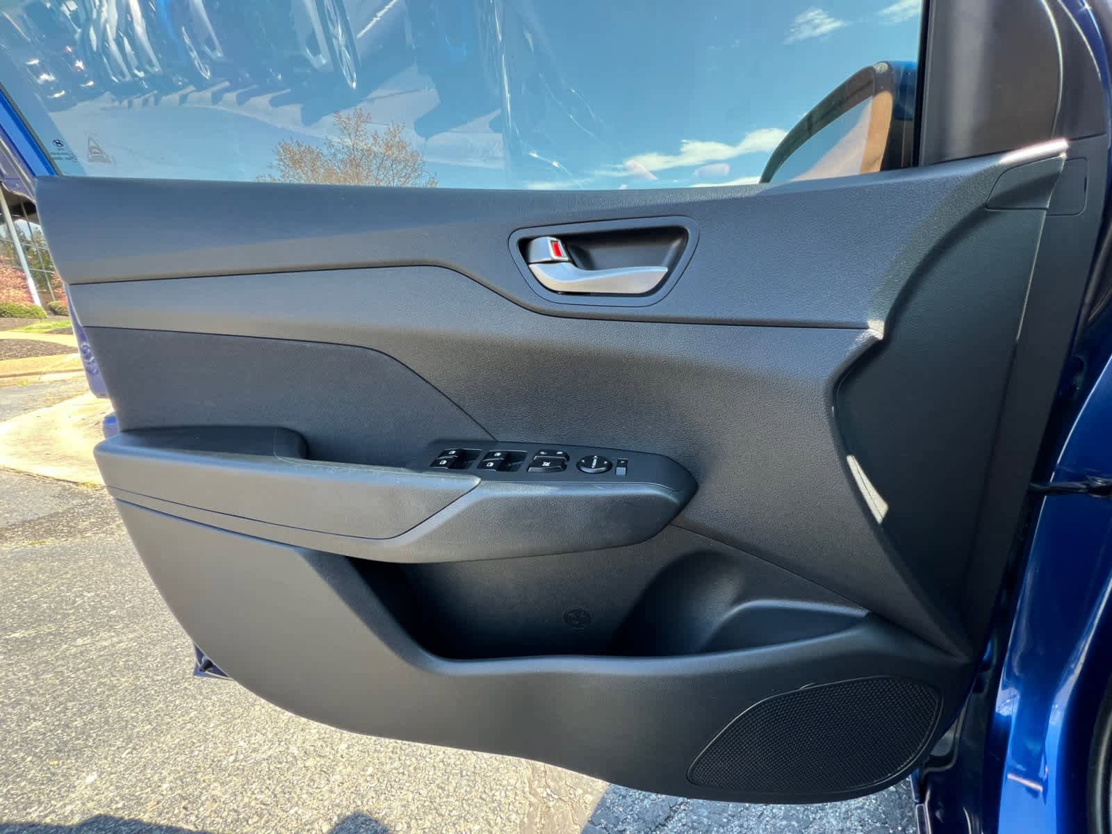 Used 2021 Hyundai Accent SE image 18