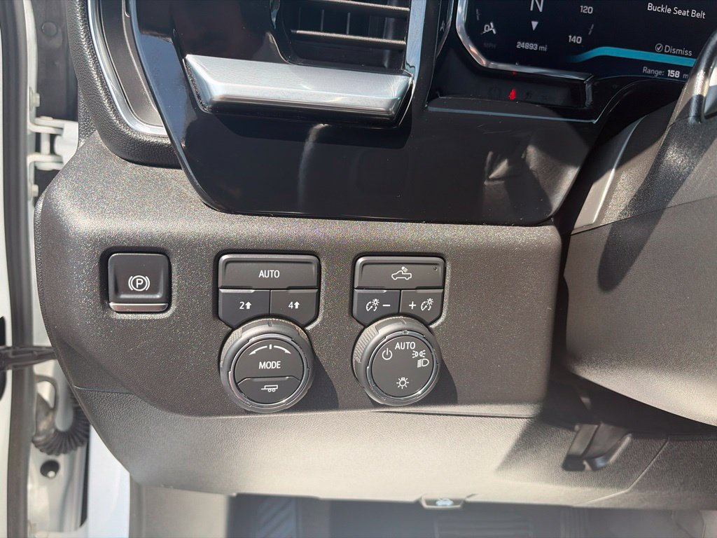 Used 2026 Chevrolet Silverado 1500 LT AWD/4WD image 19