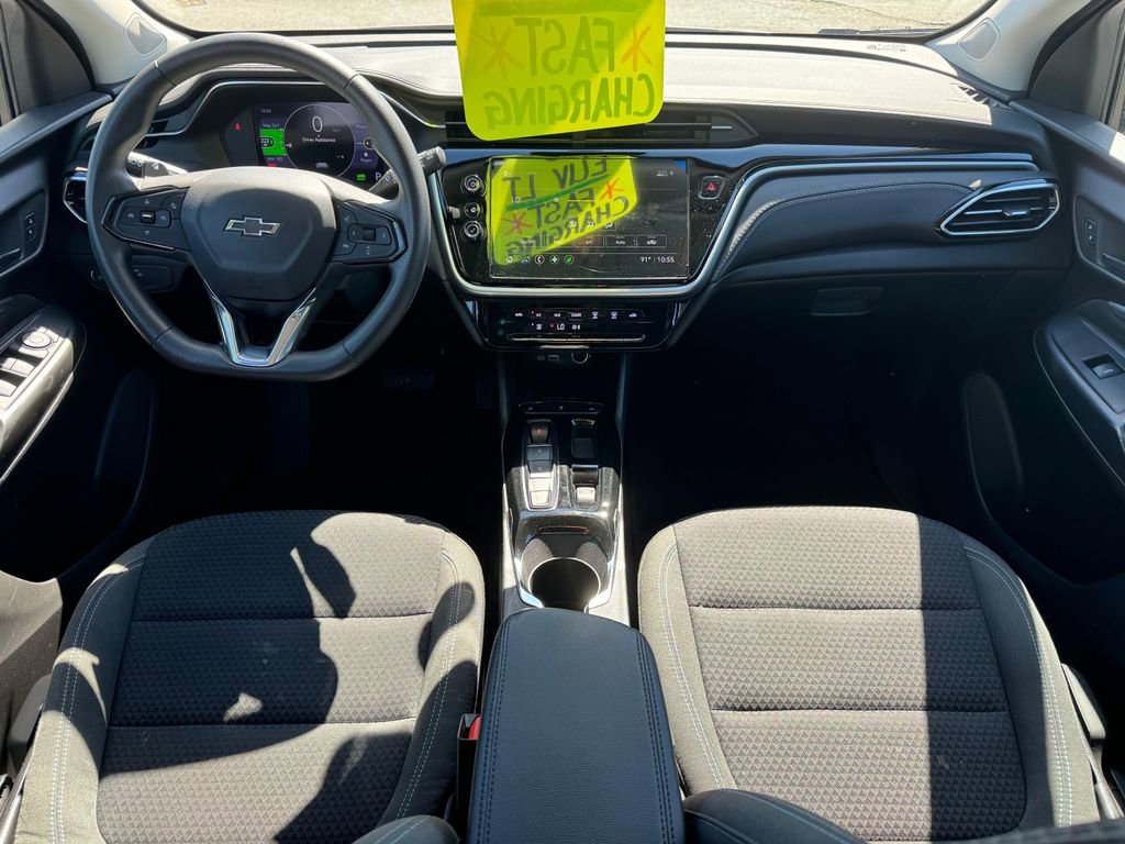Used 2023 Chevrolet Bolt EUV LT FWD image 17
