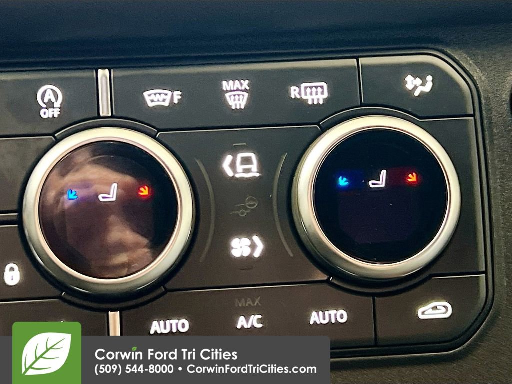 Used 2020 Land Rover Defender 110 X image 25