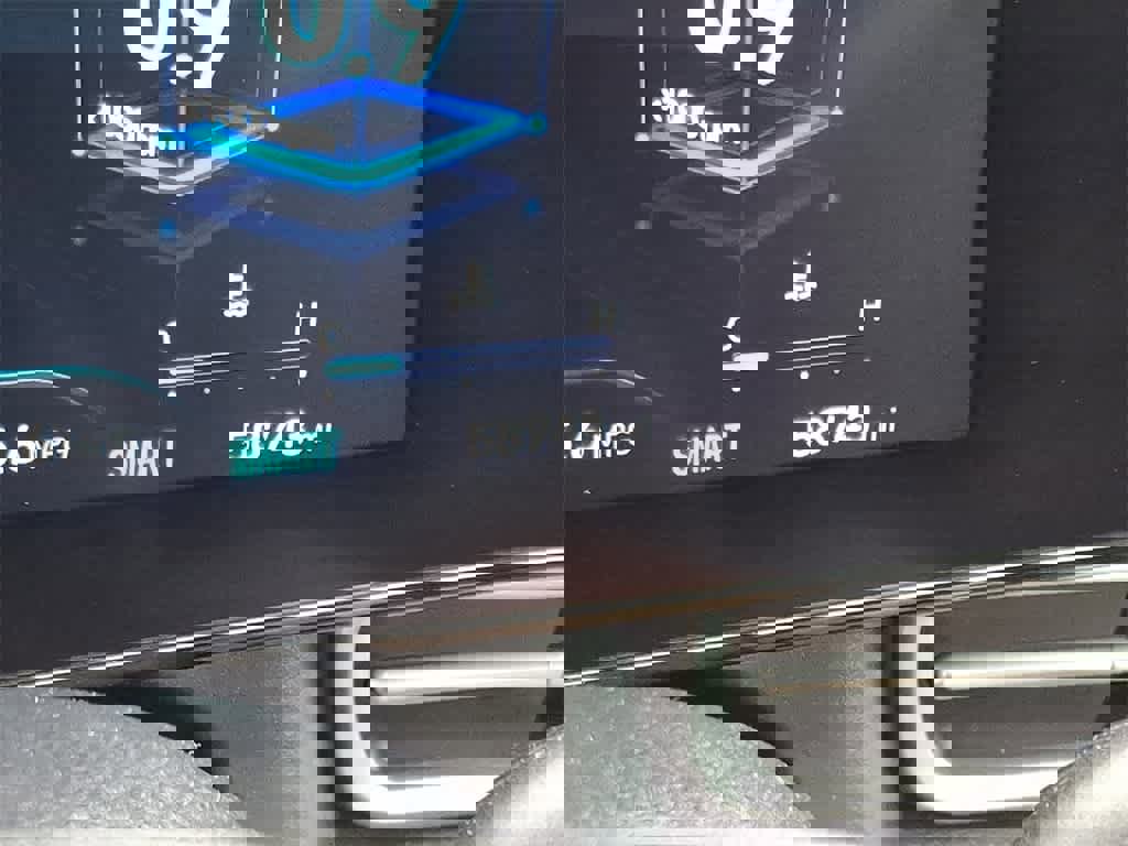 Used 2023 Hyundai Elantra SEL w/ Convenience Package image 20