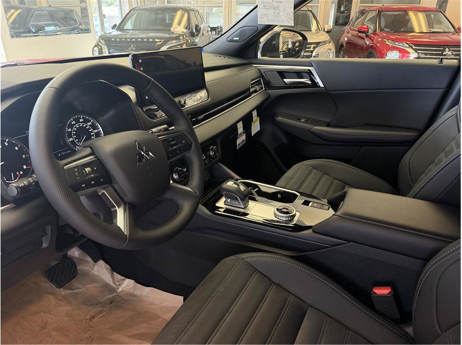 New 2026 Mitsubishi Outlander LE FWD image 20