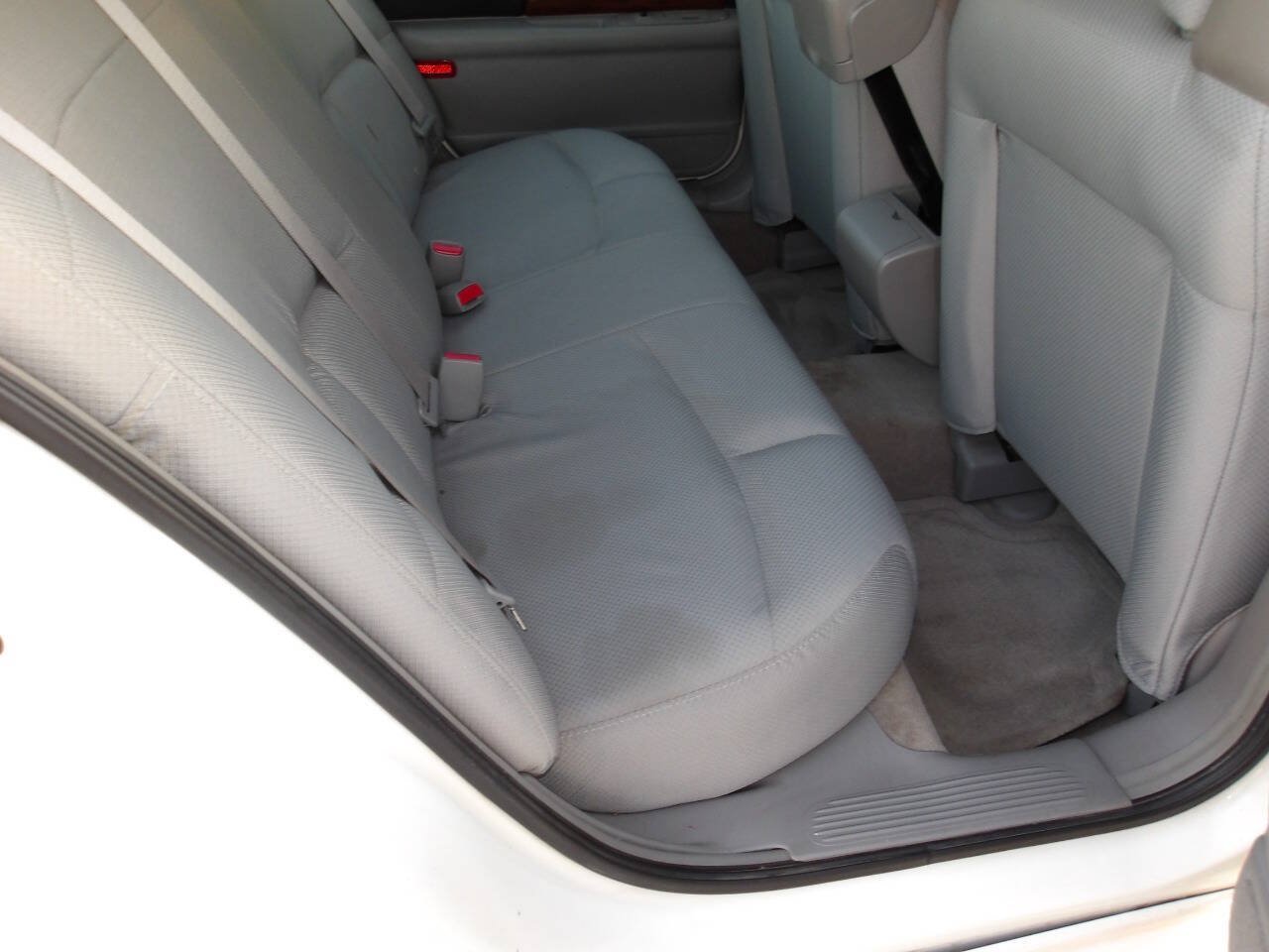 Used 2004 Buick Le Sabre Custom FWD image 20